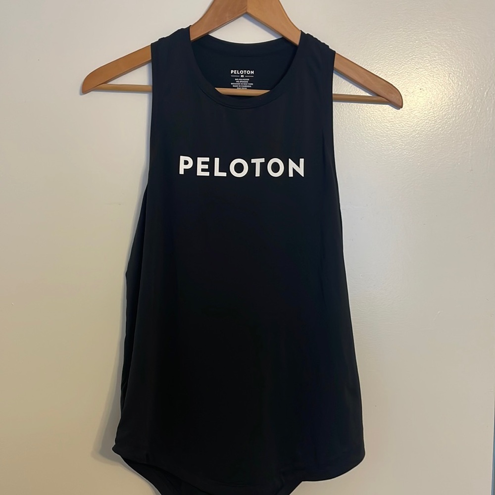 Peloton Tank XS loose fit